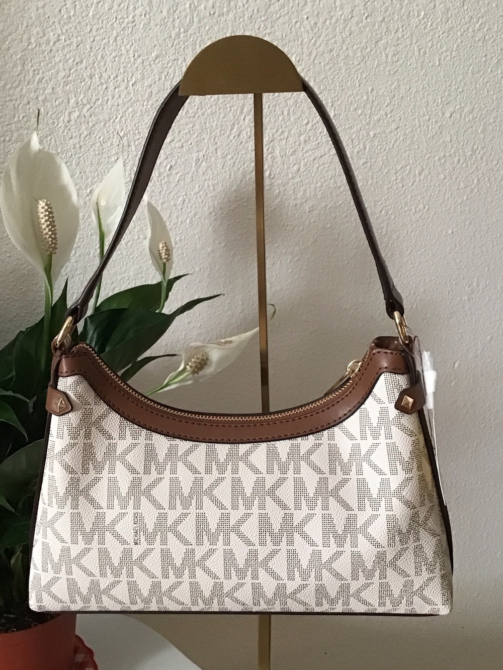 Michael Kors Cream and Brown MK Logo Shoulder Bag - Picture 2 of 6